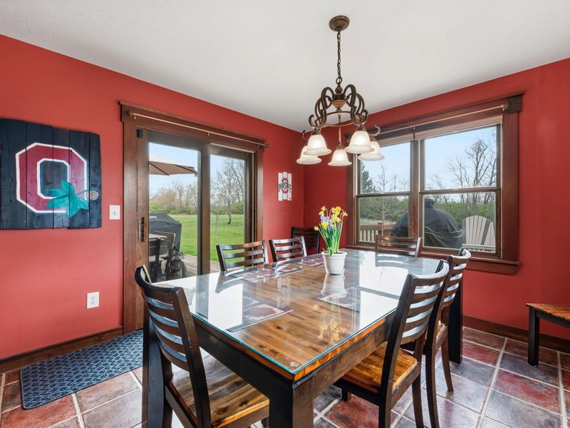 660 Winchester Southern Road NW, Ashville, OH 43103 Photo 4