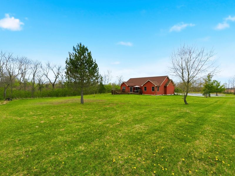 660 Winchester Southern Road NW, Ashville, OH 43103 Photo 71