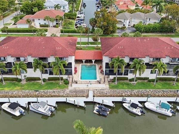 1400 Blue Point AVE, Unit 206, NAPLES, FL 34102