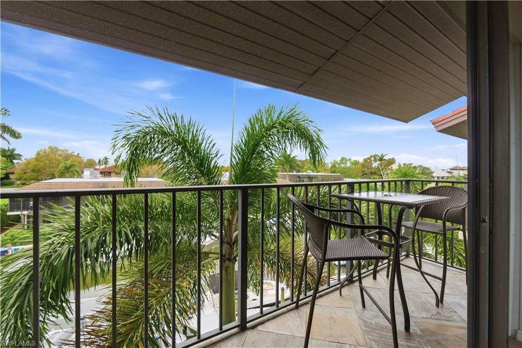 1400 Blue Point Ave, Unit 206, Naples, FL 34102 Photo