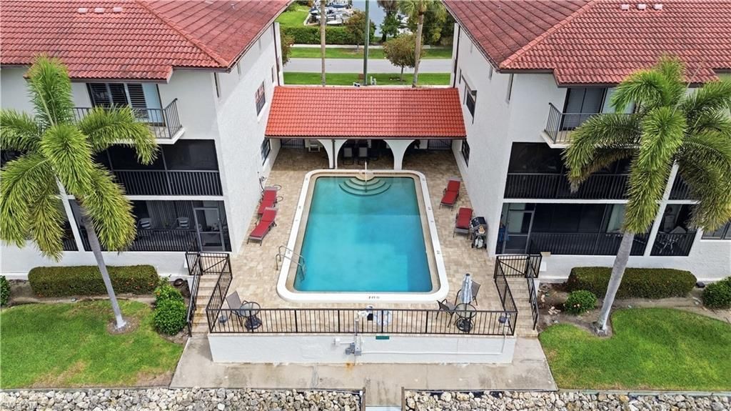 1400 Blue Point Ave, Unit 206, Naples, FL 34102 Photo