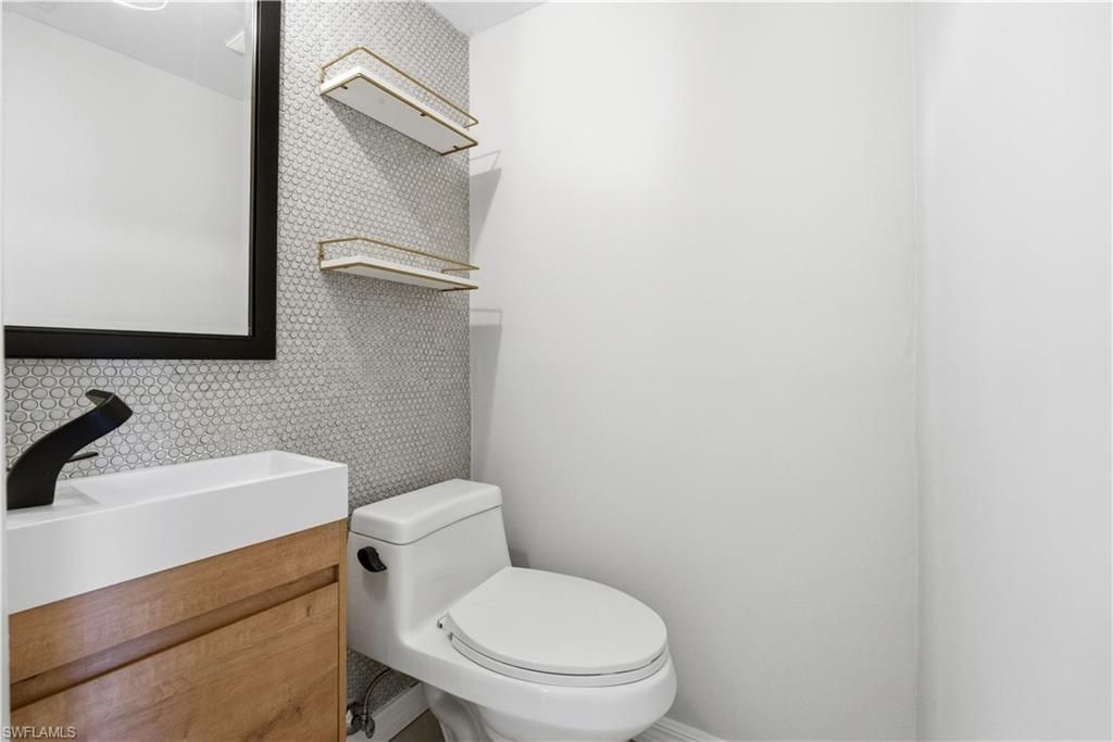 1400 Blue Point Ave, Unit 206, Naples, FL 34102 Photo