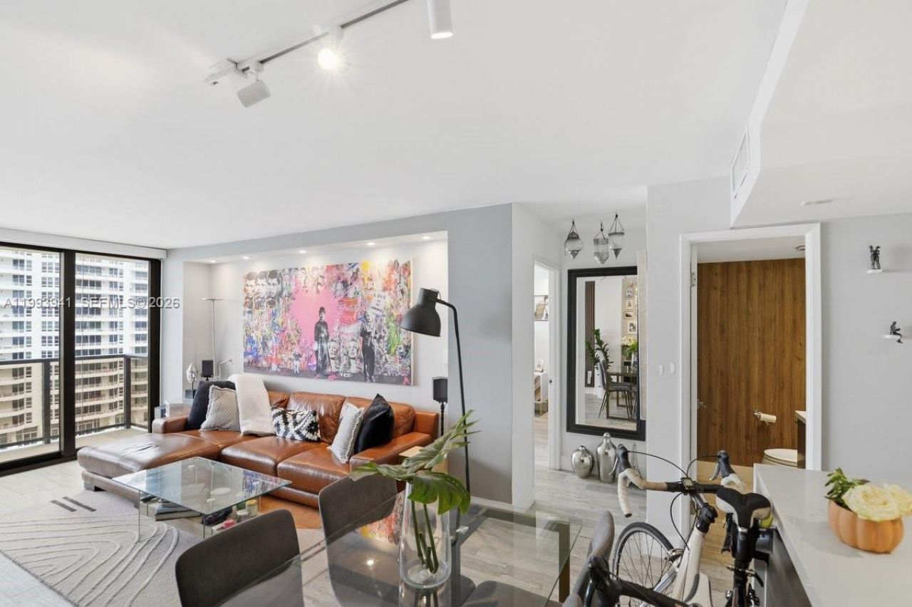 600 NE 36th St, Unit 1708, Miami, FL 33137 Photo