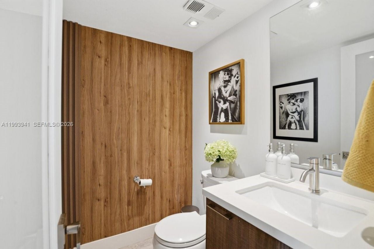 600 NE 36th St, Unit 1708, Miami, FL 33137 Photo