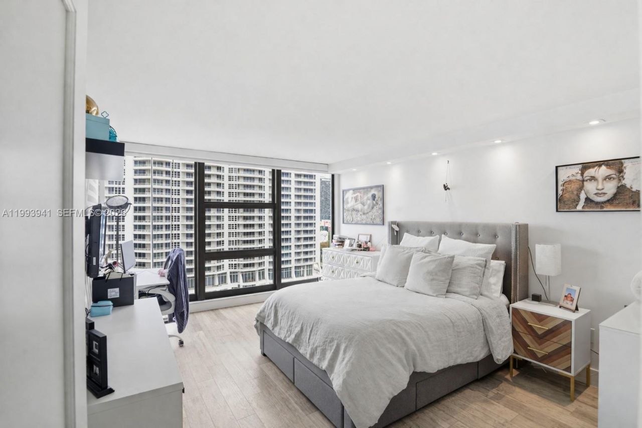 600 NE 36th St, Unit 1708, Miami, FL 33137 Photo