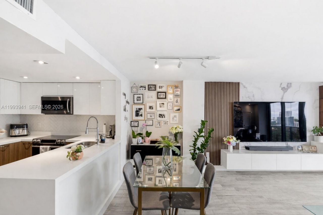 600 NE 36th St, Unit 1708, Miami, FL 33137 Photo