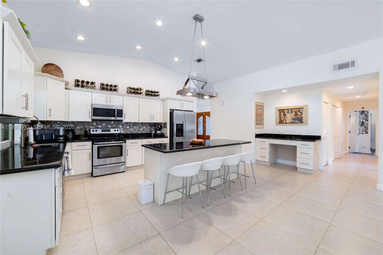 11690 Island Lakes Ln, Boca Raton, FL 33498 Photo