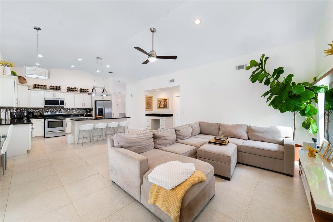 11690 Island Lakes Ln, Boca Raton, FL 33498 Photo