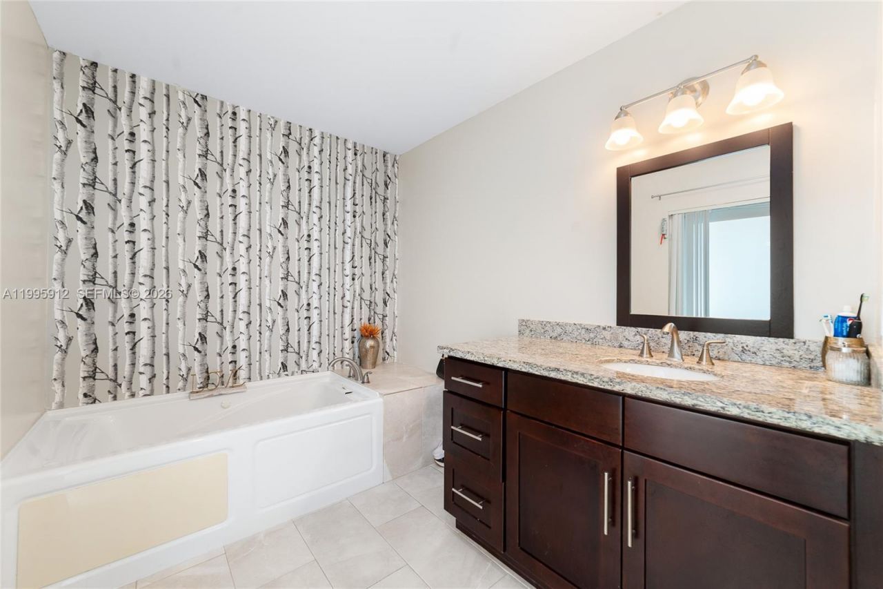 11690 Island Lakes Ln, Boca Raton, FL 33498 Photo