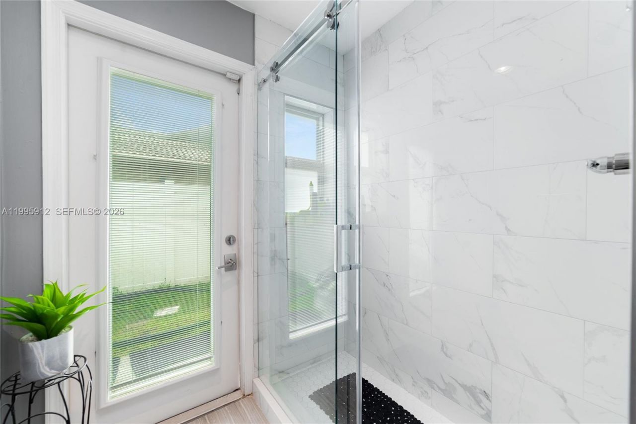 11690 Island Lakes Ln, Boca Raton, FL 33498 Photo