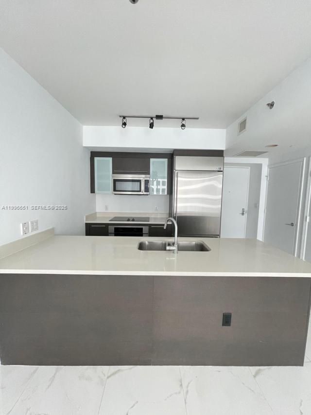 500 Brickell Ave, Unit 2506, Miami, FL 33131 Photo