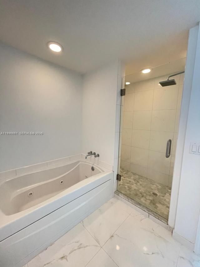 500 Brickell Ave, Unit 2506, Miami, FL 33131 Photo