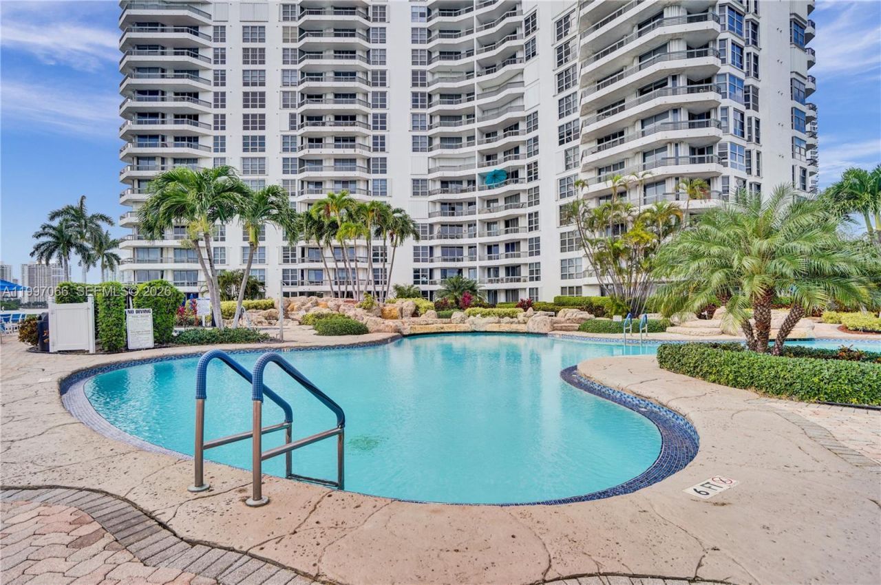 19101 NE 36th Ct, Unit 1605, Aventura, FL 33180 Photo