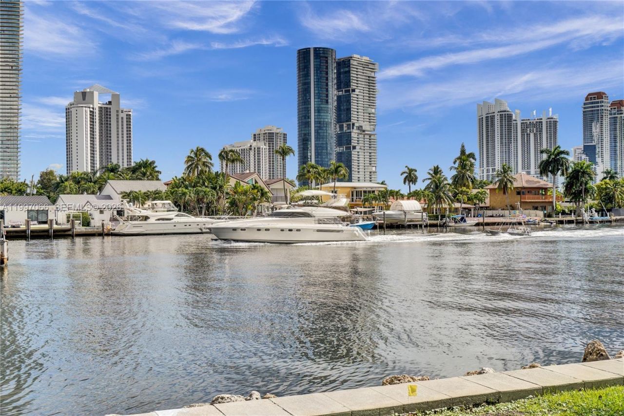 19101 NE 36th Ct, Unit 1605, Aventura, FL 33180 Photo