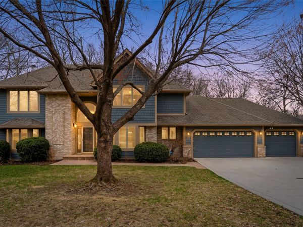 5411 Forest Drive, Johnston, IA 50131