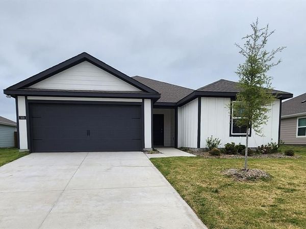 500 Silver Birch Drive, Nevada, TX 75173