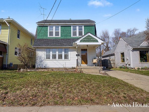 833 Van Buren Avenue NW, Grand Rapids, MI 49504