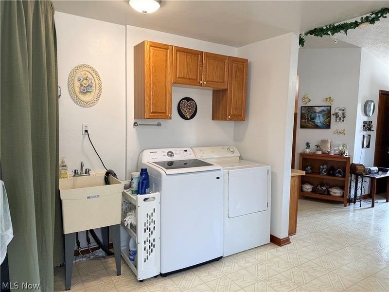 34046 Sylvia Drive, Eastlake, OH 44095 Photo 10