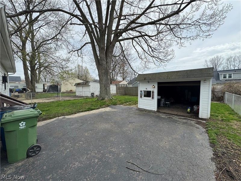 34046 Sylvia Drive, Eastlake, OH 44095 Photo 28