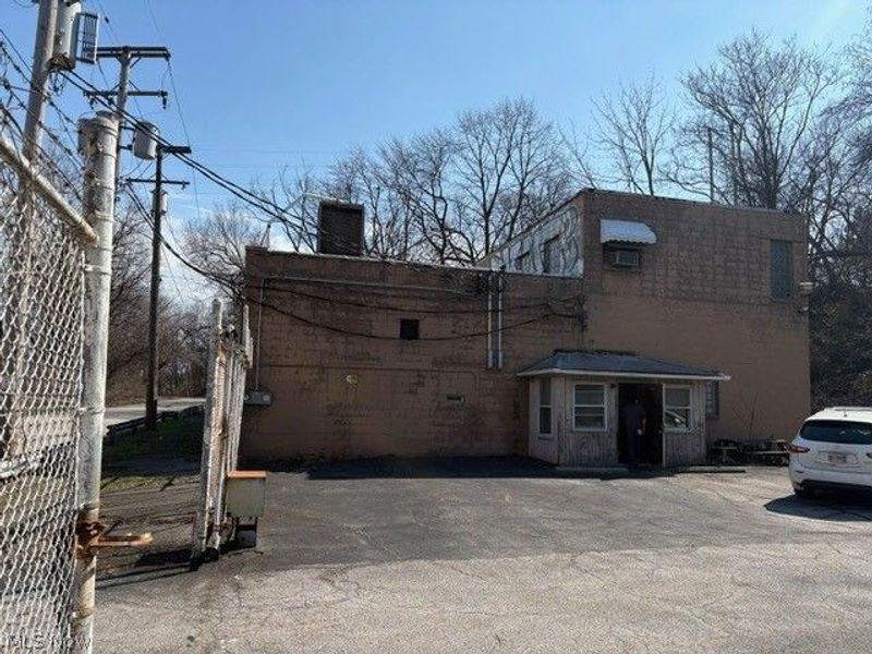 3301 Train Avenue, Cleveland, OH 44113 Photo 2