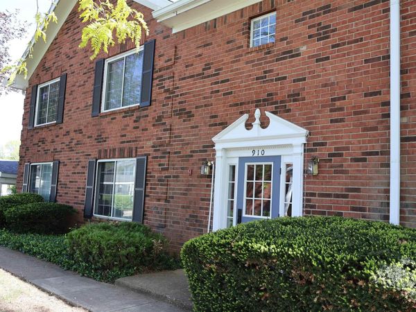 910 Park Central Drive, Unit B, Indianapolis, IN 46260