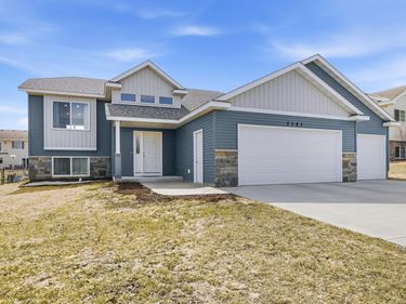 2393 Topaz Street, Saint Augusta, MN 56301