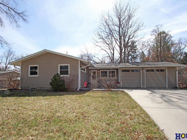 5843 Randolph Street , Lincoln, NE 68510