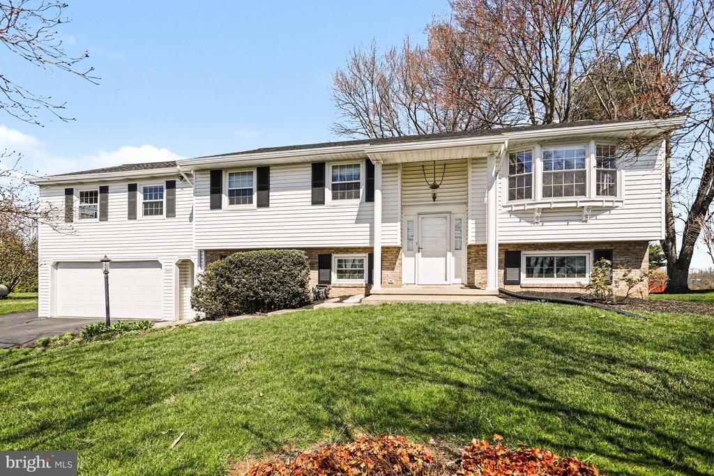 3072 MILLER ROAD, WASHINGTON BORO, PA 17582
