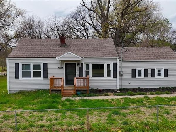 160 N Poe Street, Claycomo, MO 64119