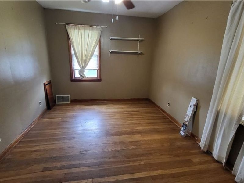 6014 Laverne Avenue, Parma, OH 44129 Photo 8