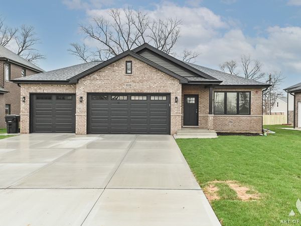 8039 S 85th Court, Justice, IL 60458