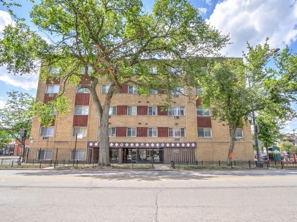 5100 N Sheridan Road, Unit 502, Chicago, IL 60640