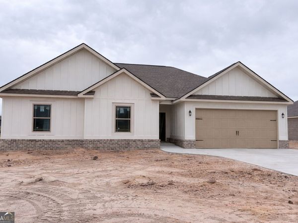 517 New Hope, Perry, GA 31069