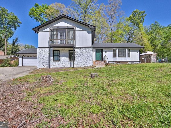 466 Hickory Hills Drive, Stone Mountain, GA 30083