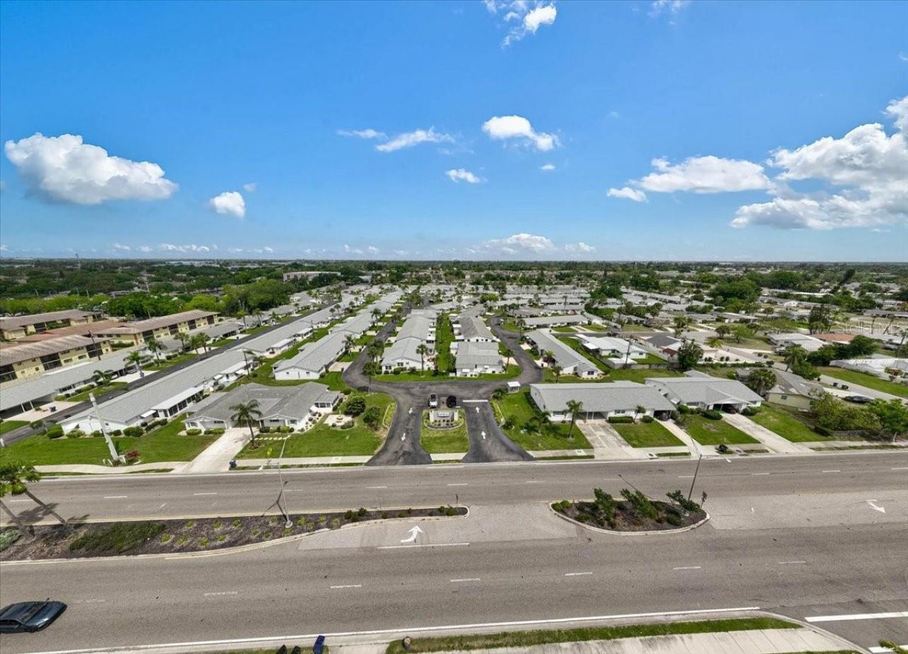 2222 Orange Blossom Lane, Unit 2222, Bradenton, FL 34207 Photo