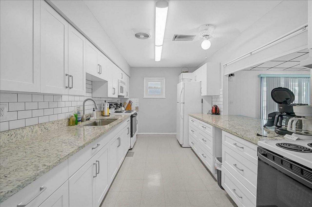 2222 Orange Blossom Lane, Unit 2222, Bradenton, FL 34207 Photo