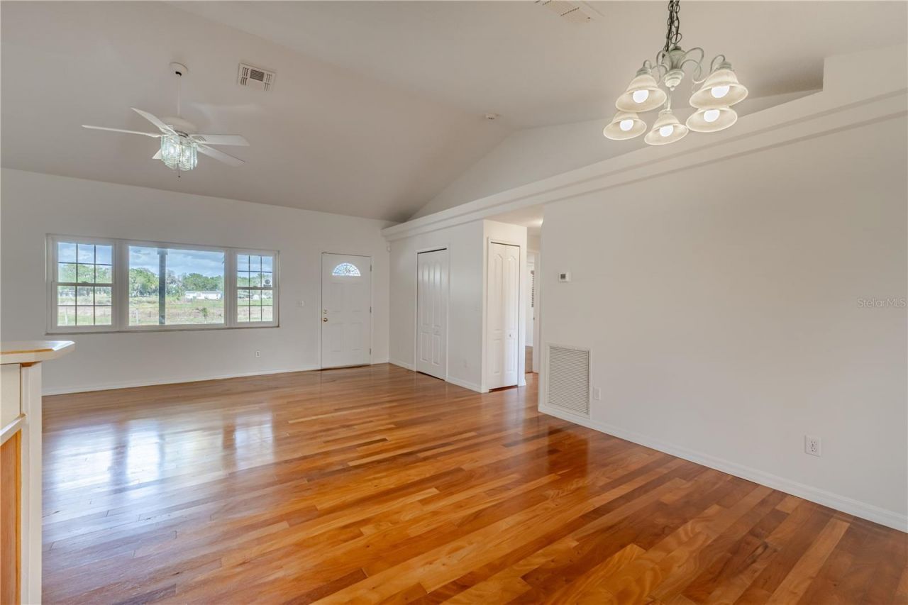 8197 Cr 736 , Center Hill, FL 33514 Photo