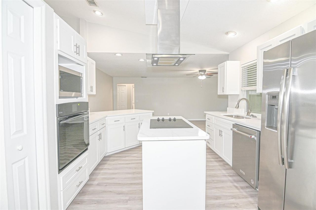 103 Glistening Drive, Auburndale, FL 33823 Photo