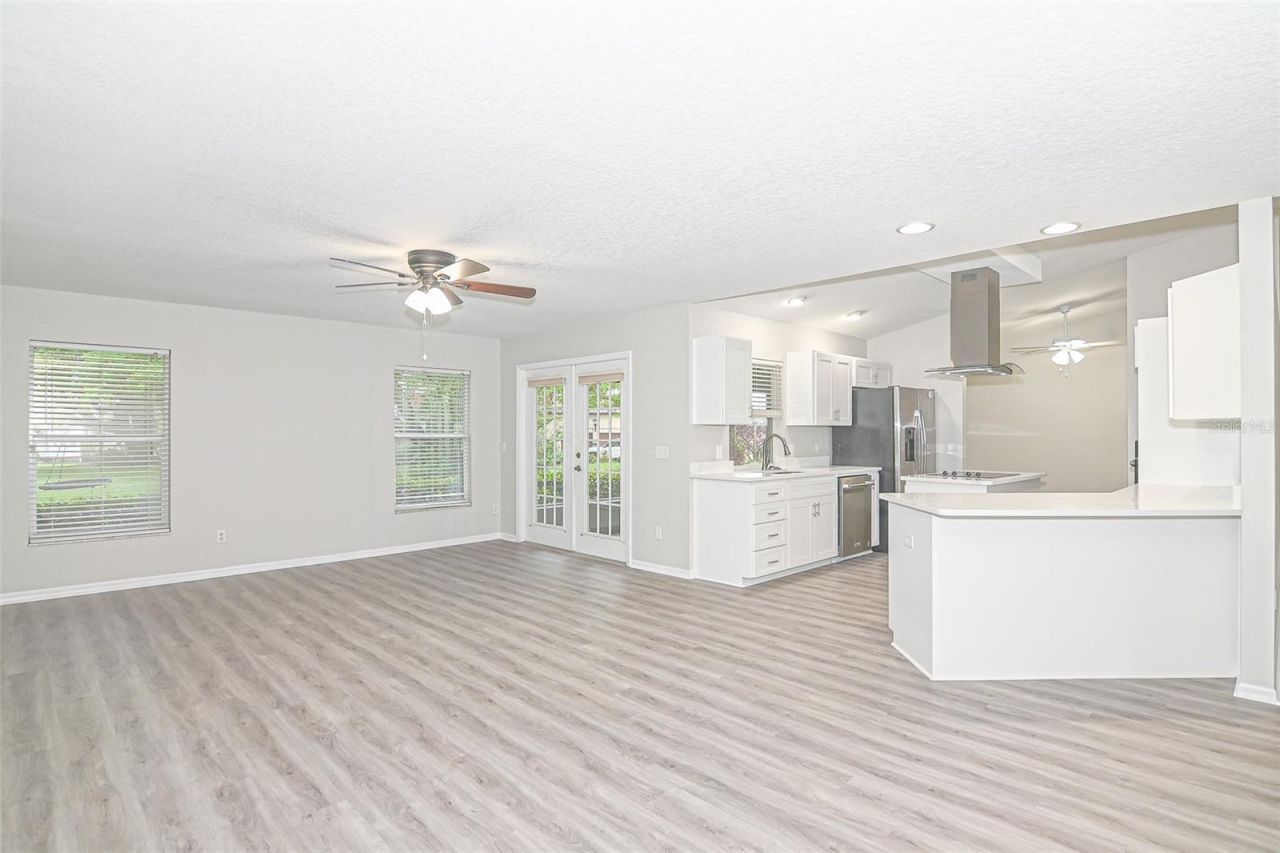 103 Glistening Drive, Auburndale, FL 33823 Photo