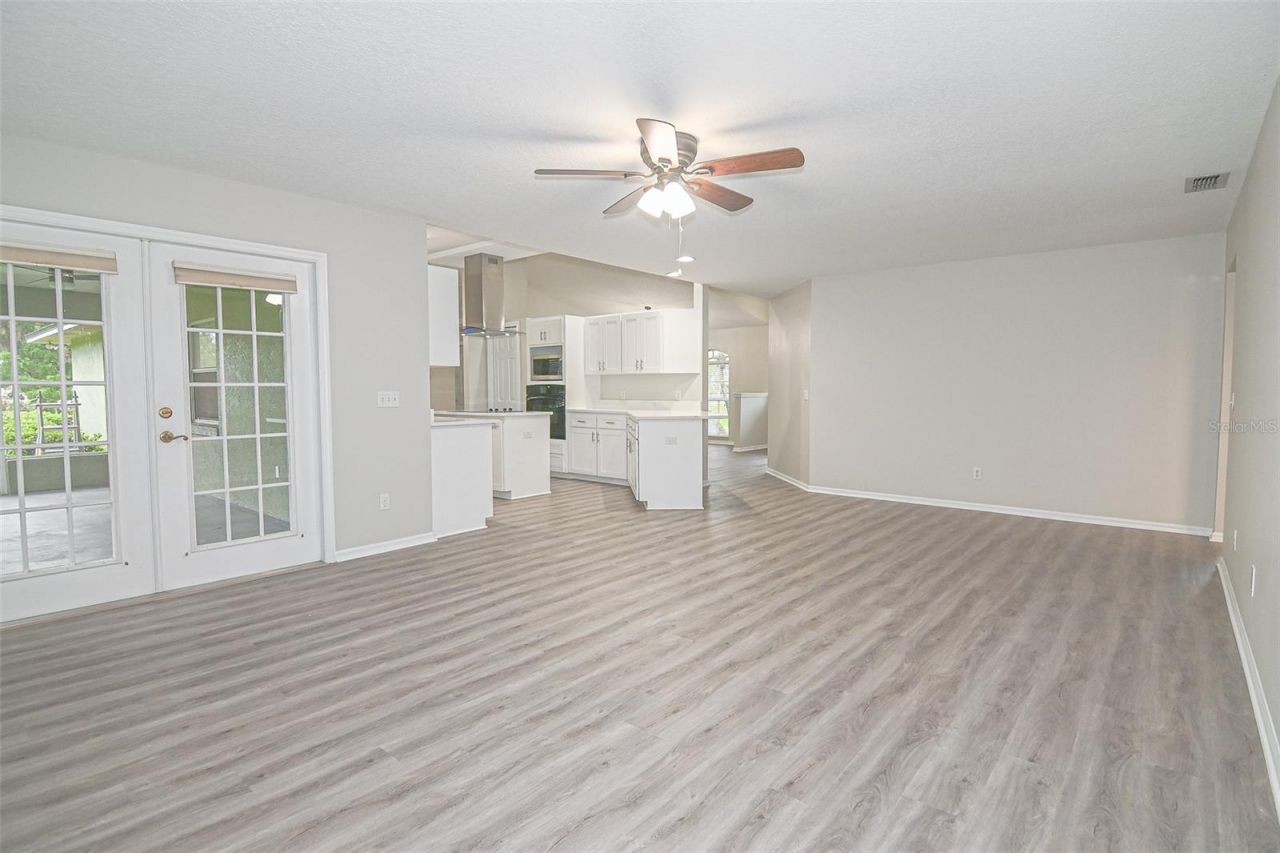 103 Glistening Drive, Auburndale, FL 33823 Photo