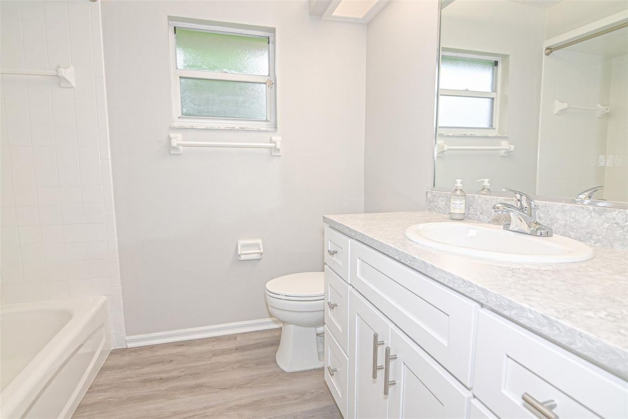 103 Glistening Drive, Auburndale, FL 33823 Photo