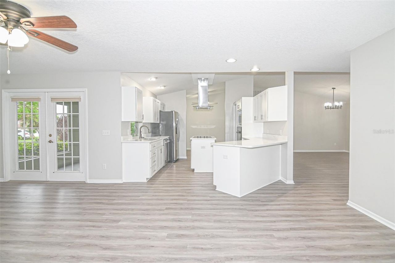 103 Glistening Drive, Auburndale, FL 33823 Photo