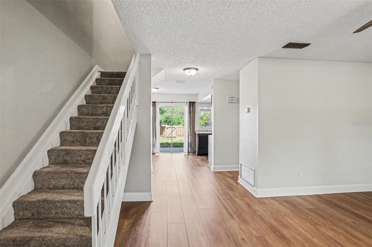 14733 Pine Glen Circle, Lutz, FL 33559 Photo
