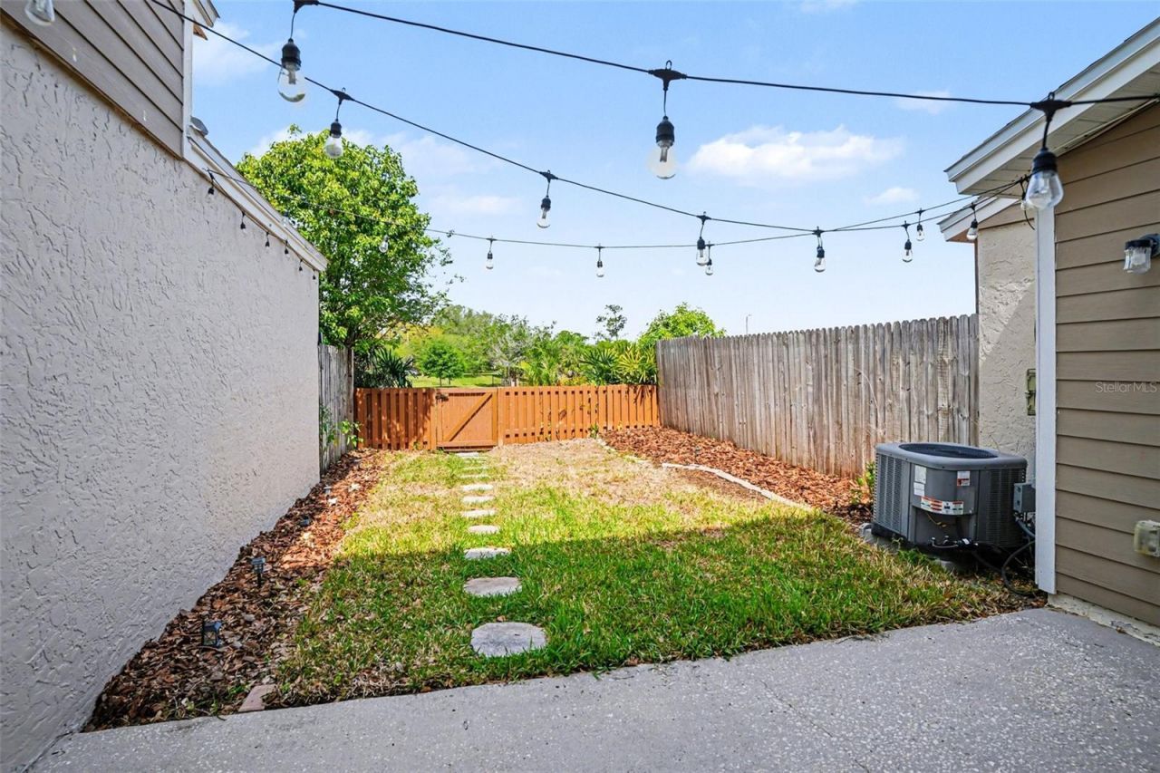 14733 Pine Glen Circle, Lutz, FL 33559 Photo