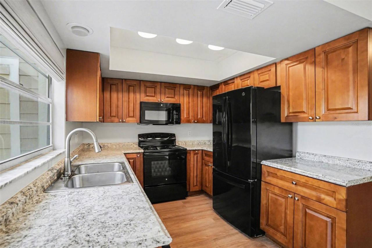 14733 Pine Glen Circle, Lutz, FL 33559 Photo