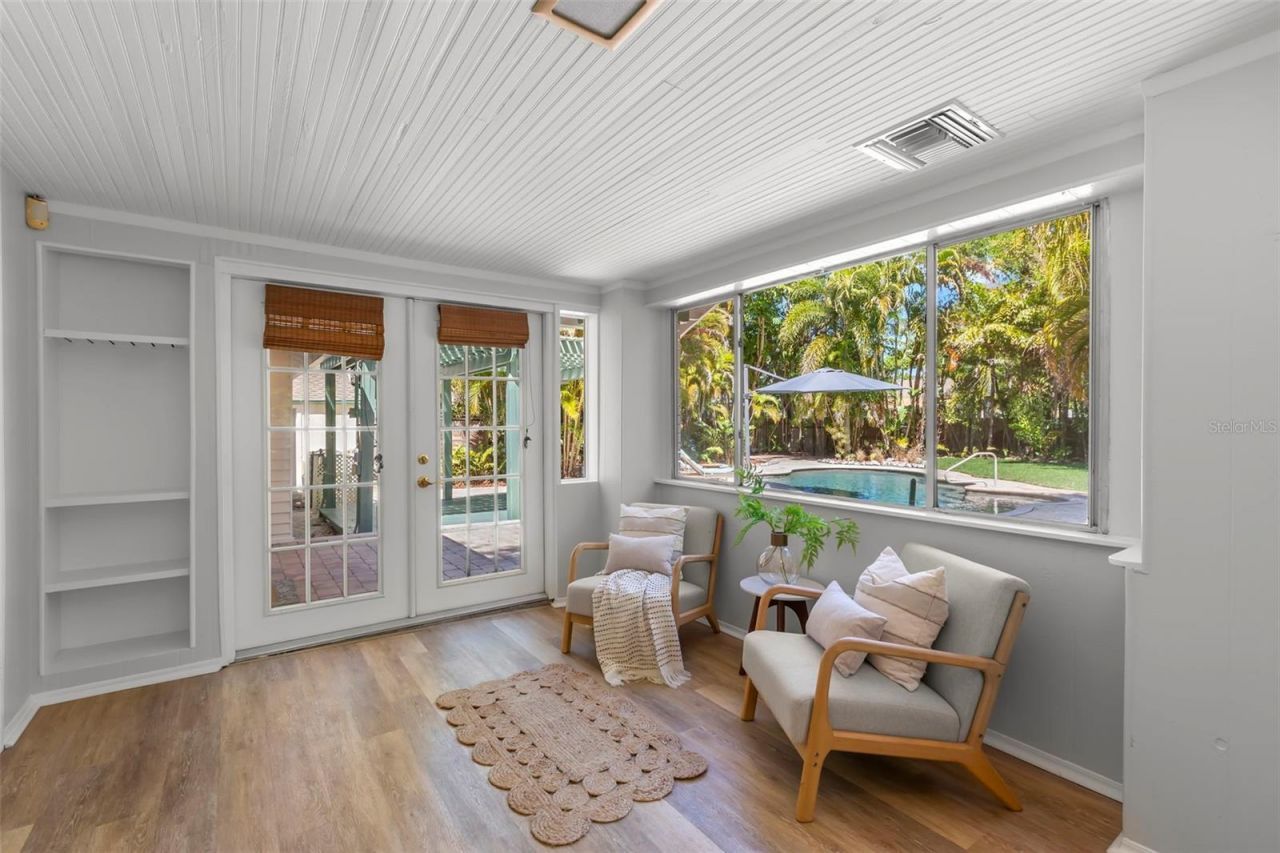 230 27th Street N, Saint Petersburg, FL 33713 Photo