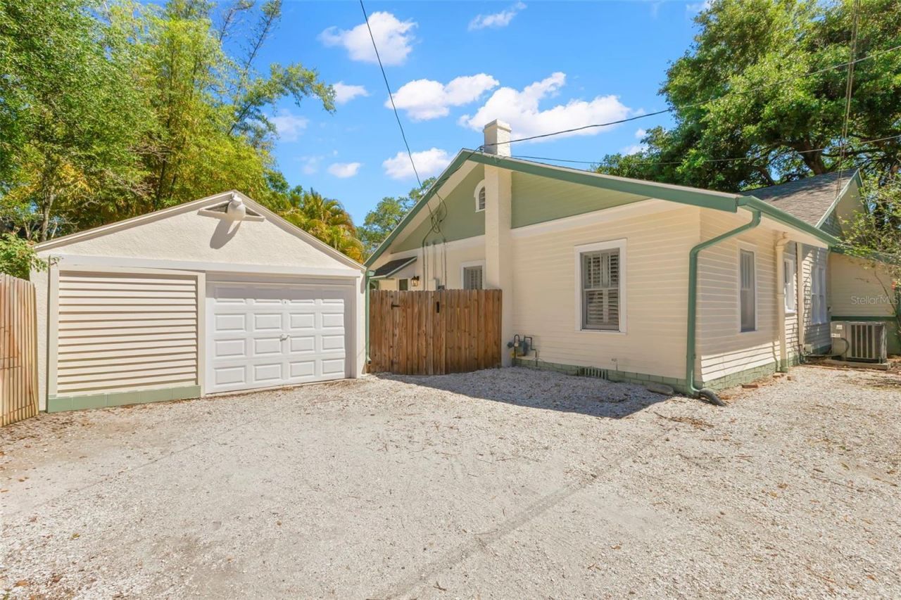 230 27th Street N, Saint Petersburg, FL 33713 Photo