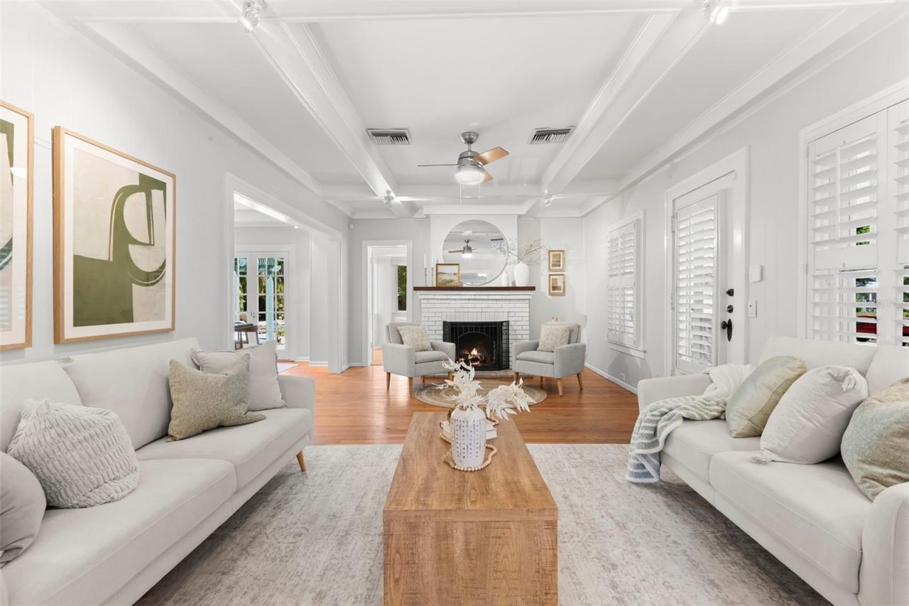 230 27th Street N, Saint Petersburg, FL 33713 Photo