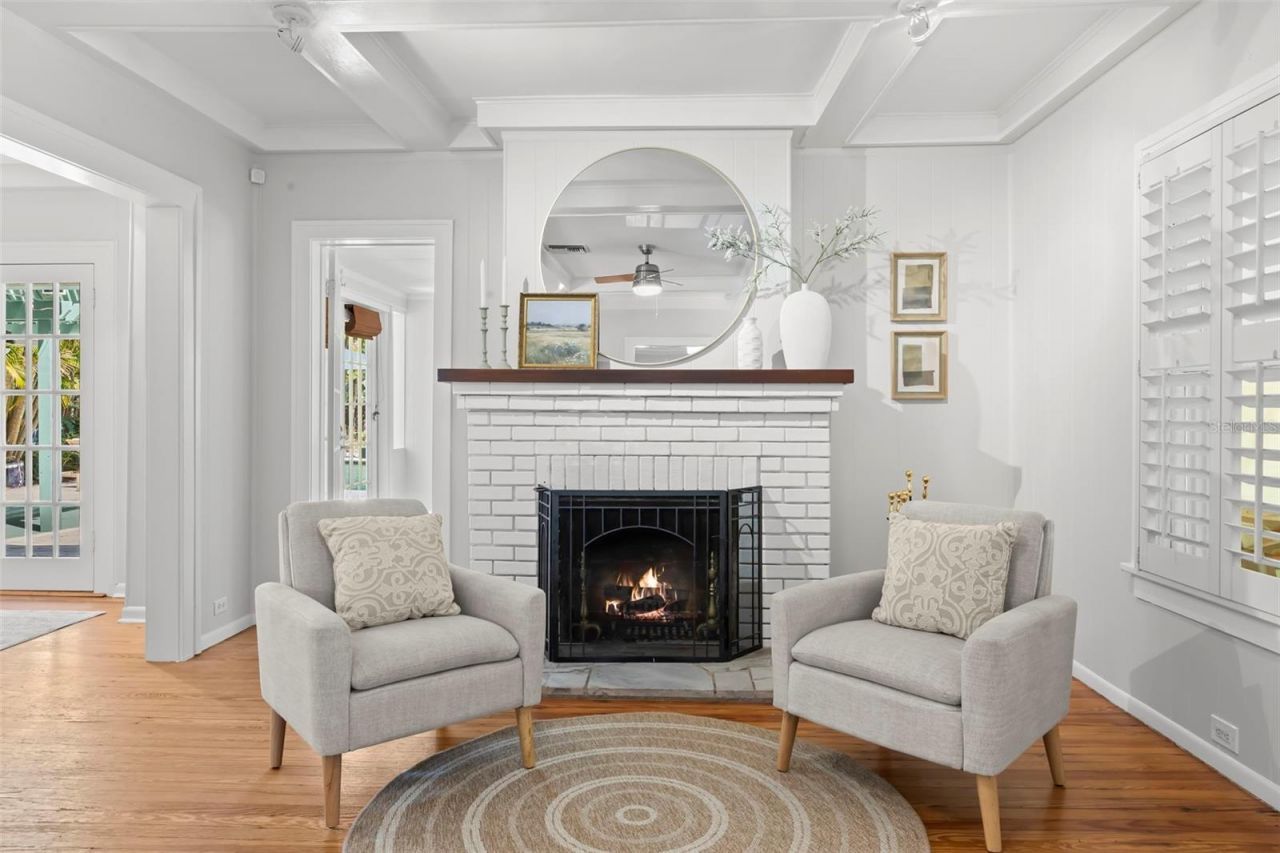 230 27th Street N, Saint Petersburg, FL 33713 Photo