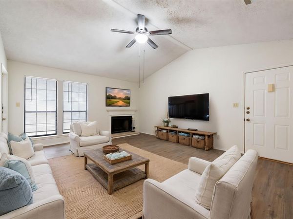 1202 Thorpe LN, Unit 216, San Marcos, TX 78666